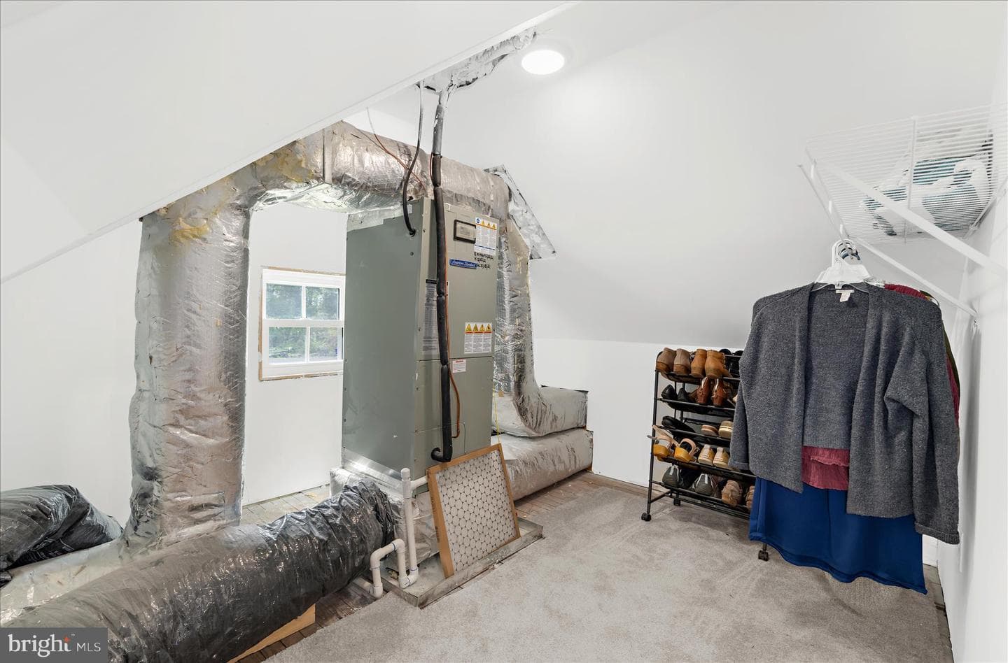 8 Anglewood Avenue photo 32