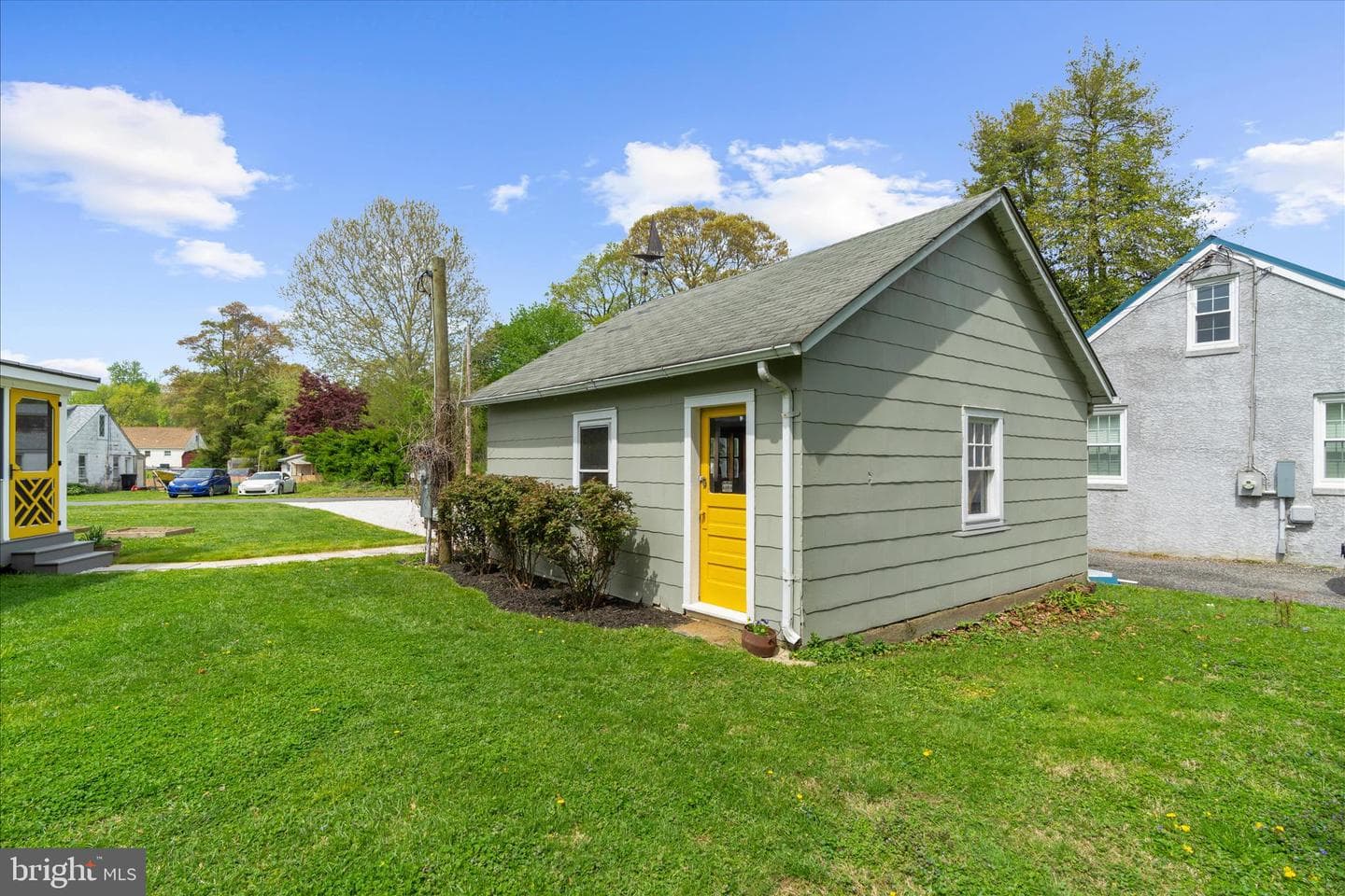 8 Anglewood Avenue photo 41
