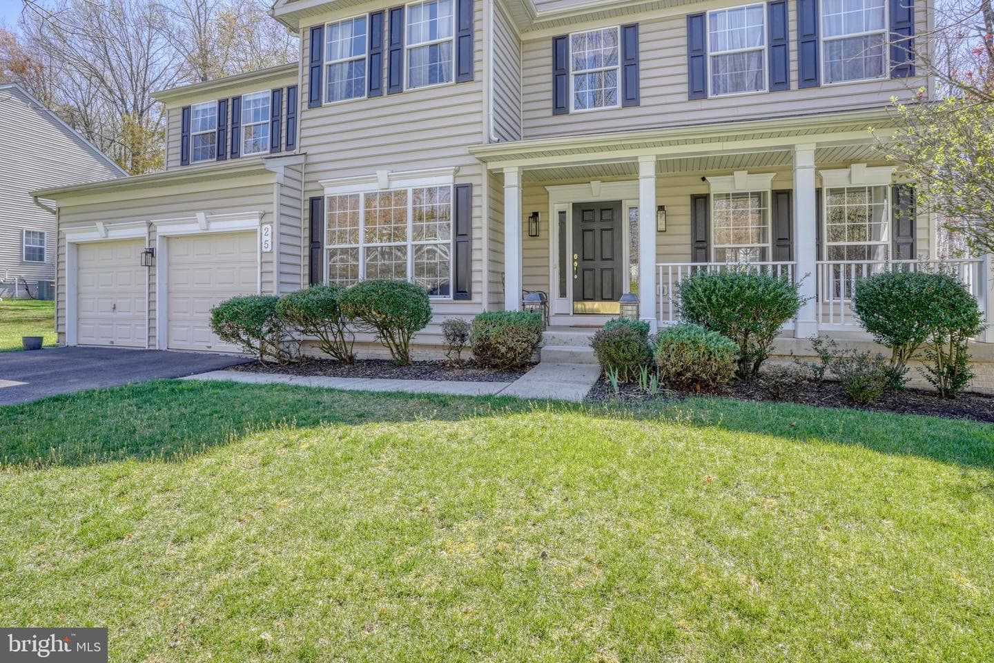 25 Crescent Links Drive photo 2