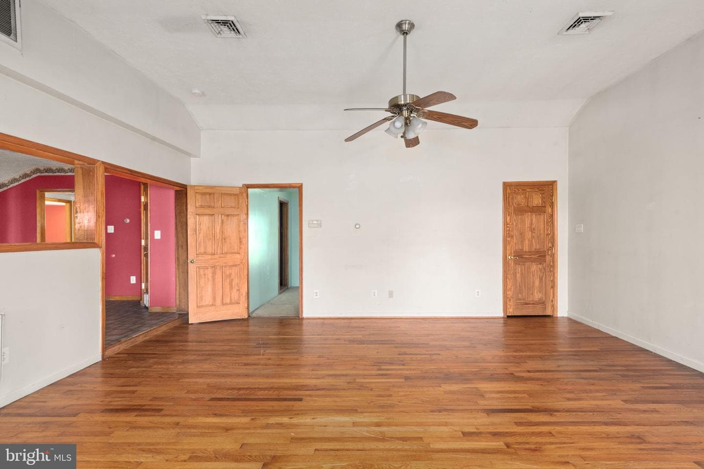 308 Cather Avenue photo 10
