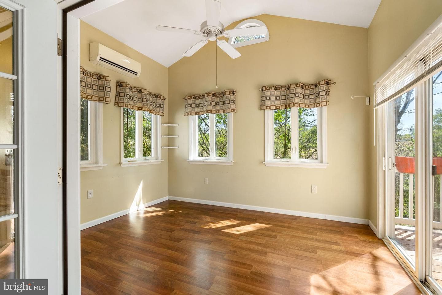 203 Mason Runn Lane photo 6