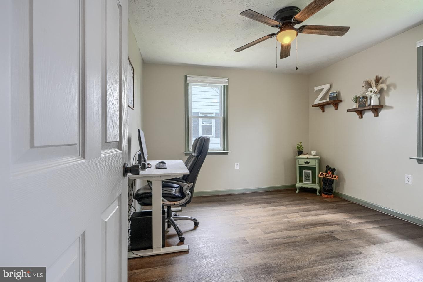 110 W Pearl Street photo 15