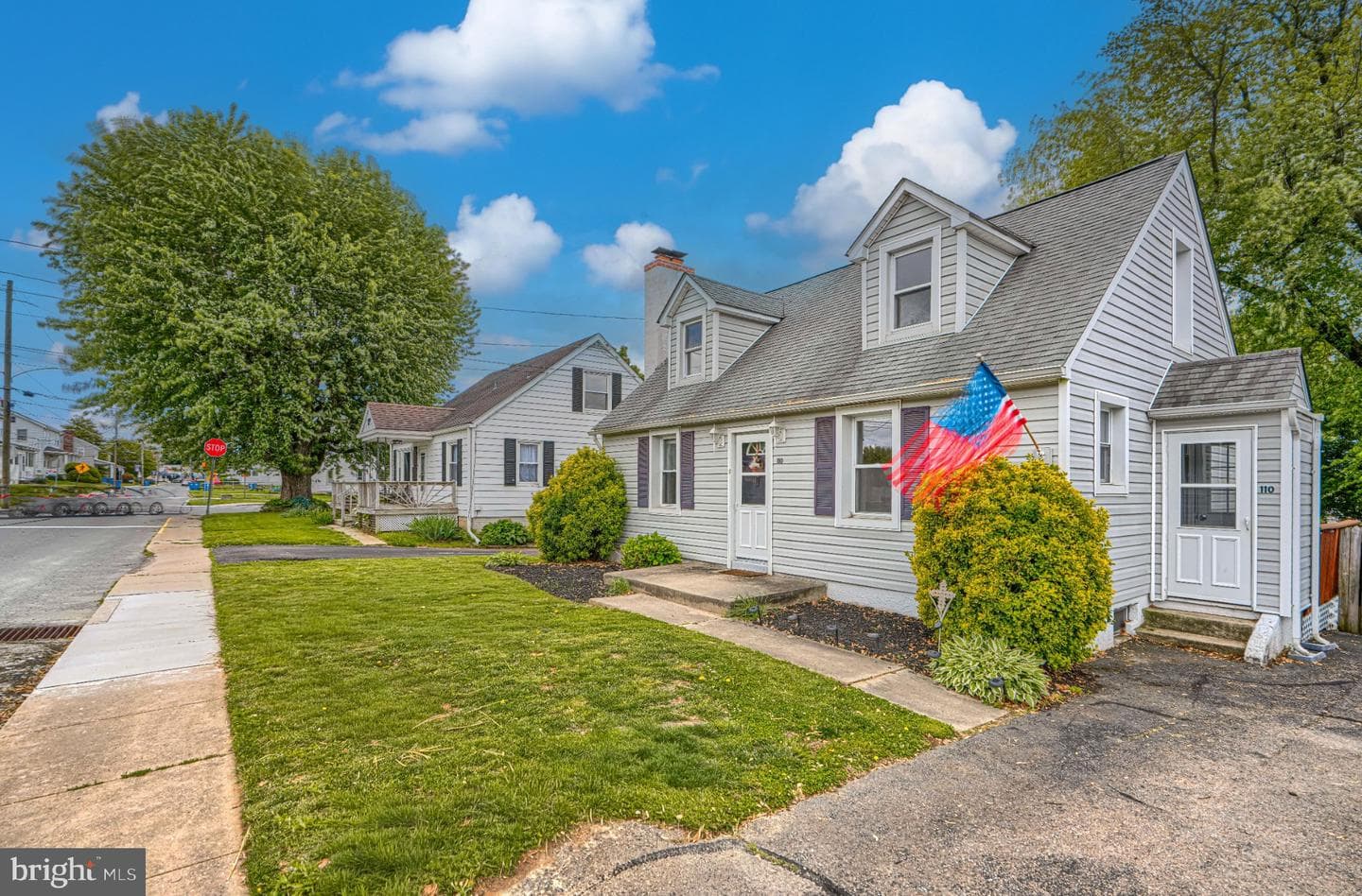 110 W Pearl Street photo 2
