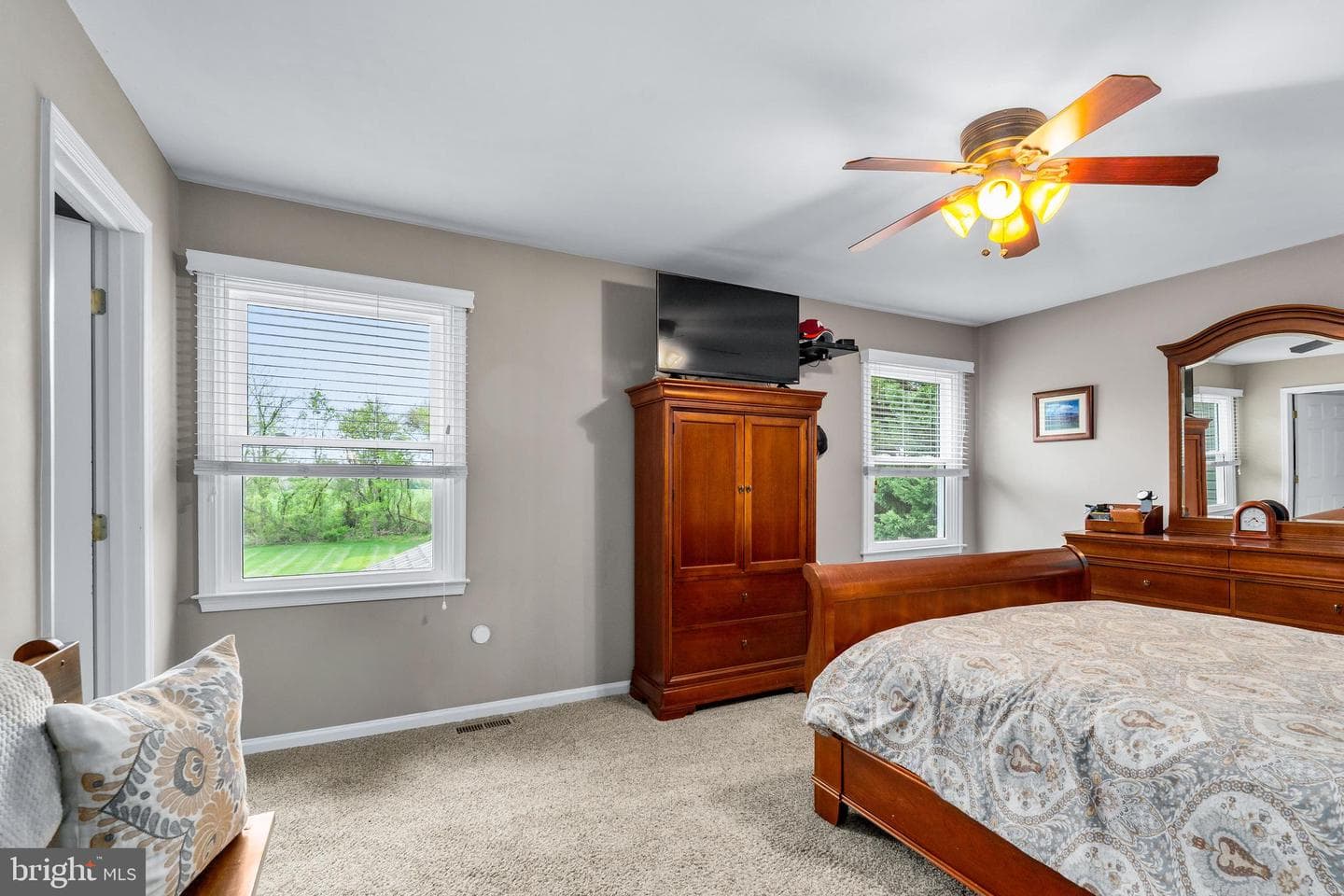 85 Woodcrest photo 13
