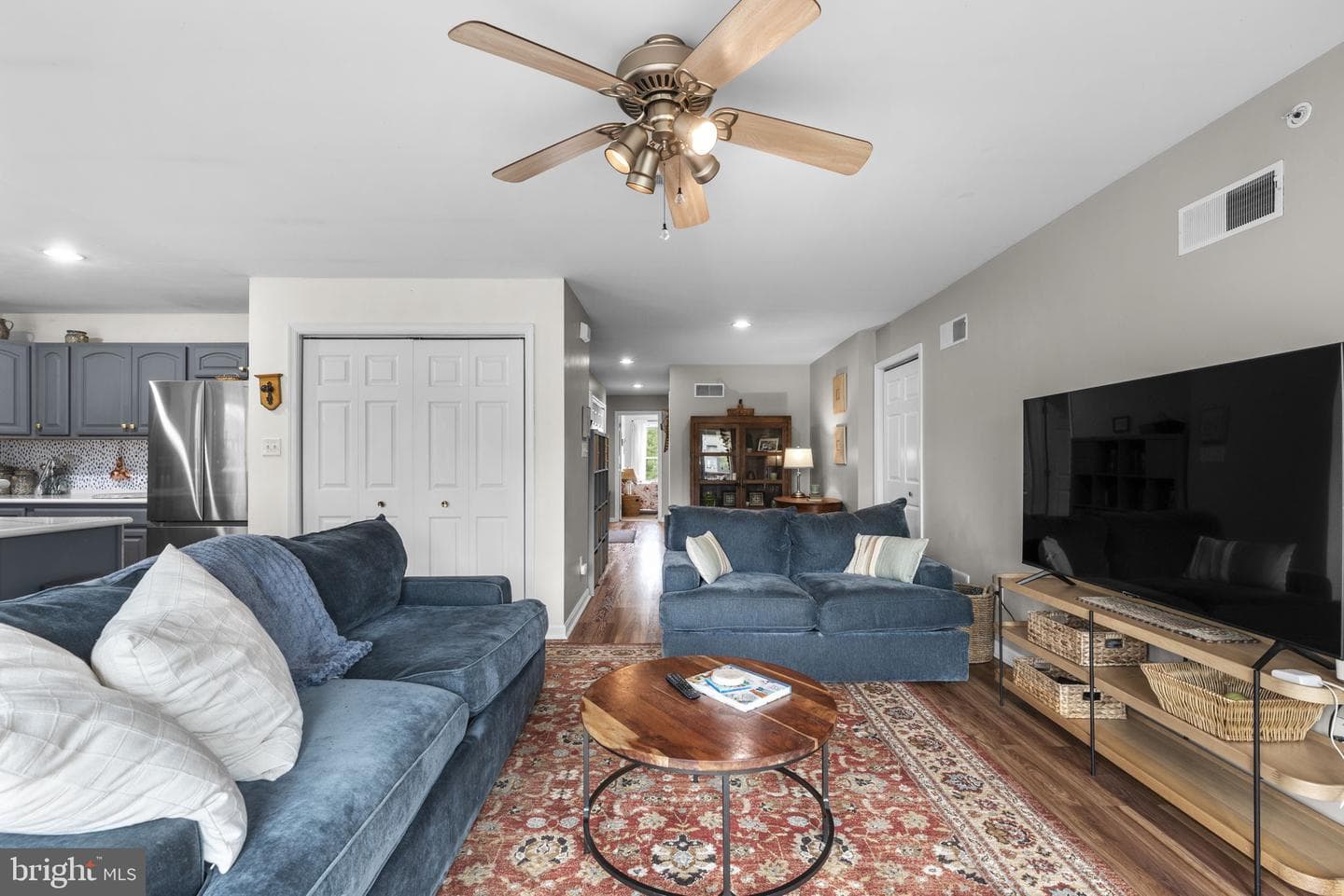 156 NE Isle Drive #94a photo 4