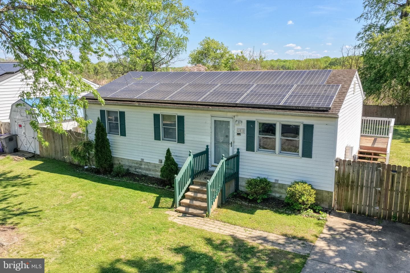 281 Sycamore Road photo 2