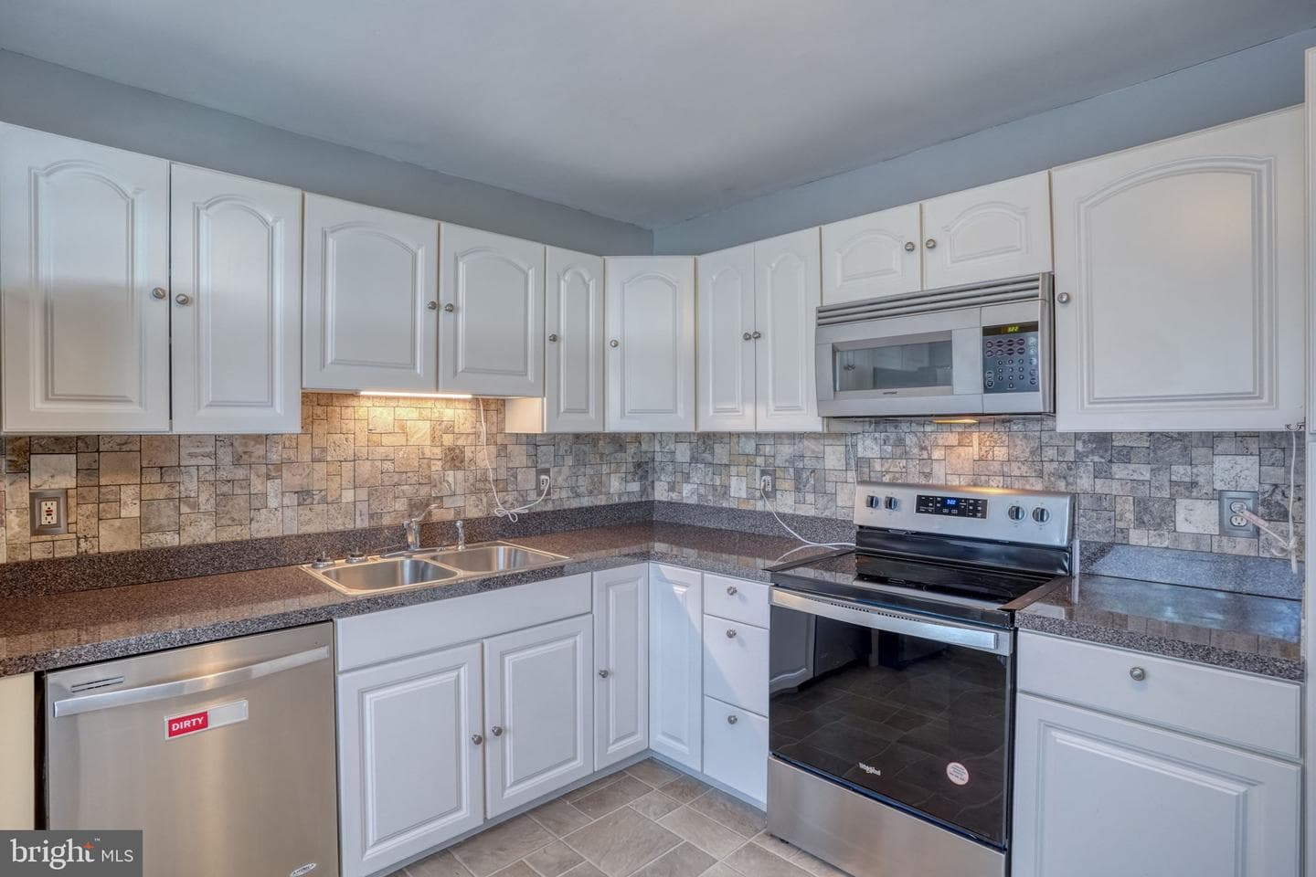 281 Sycamore Road photo 7