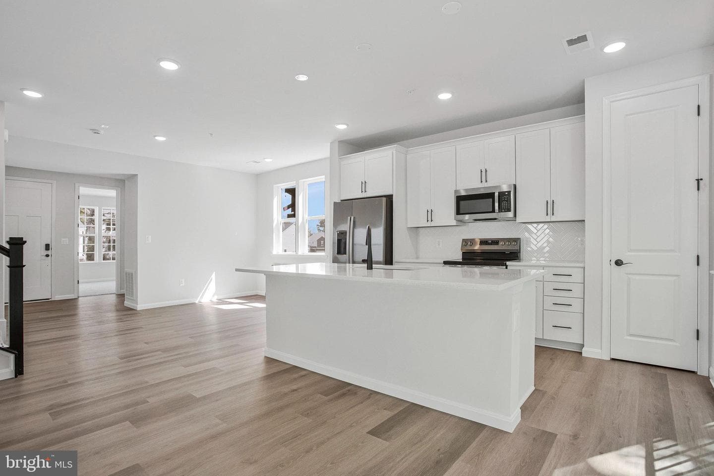 96 Catalpa Drive photo 16