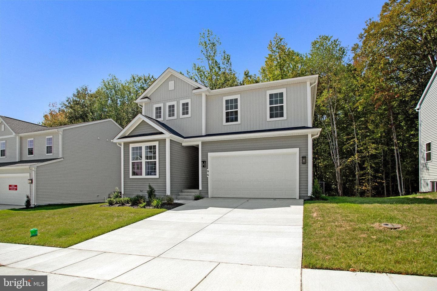 96 Catalpa Drive photo 3