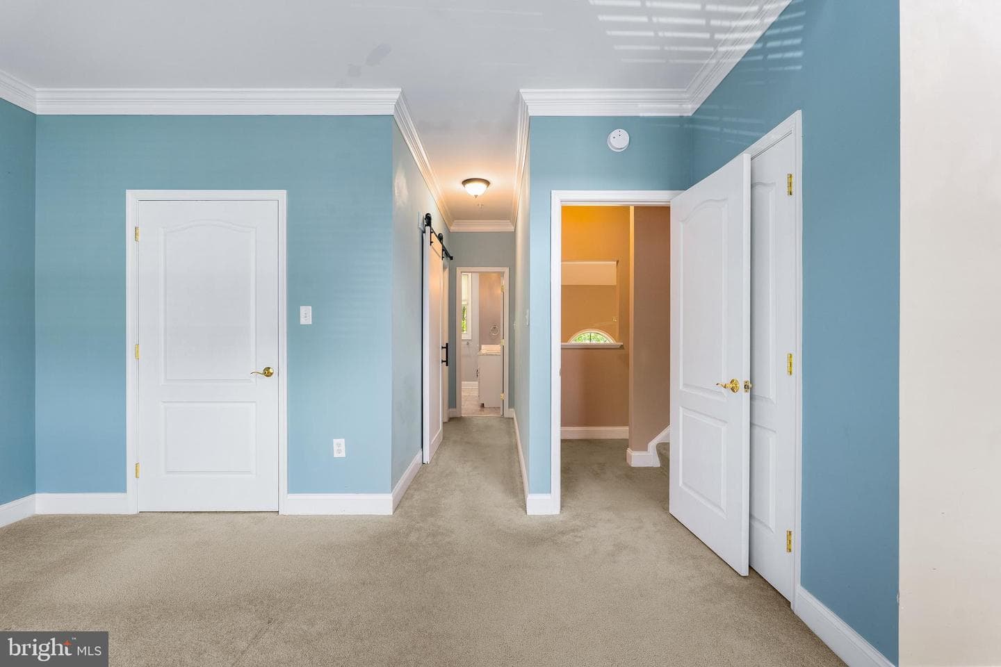 14 Guilford Court photo 16