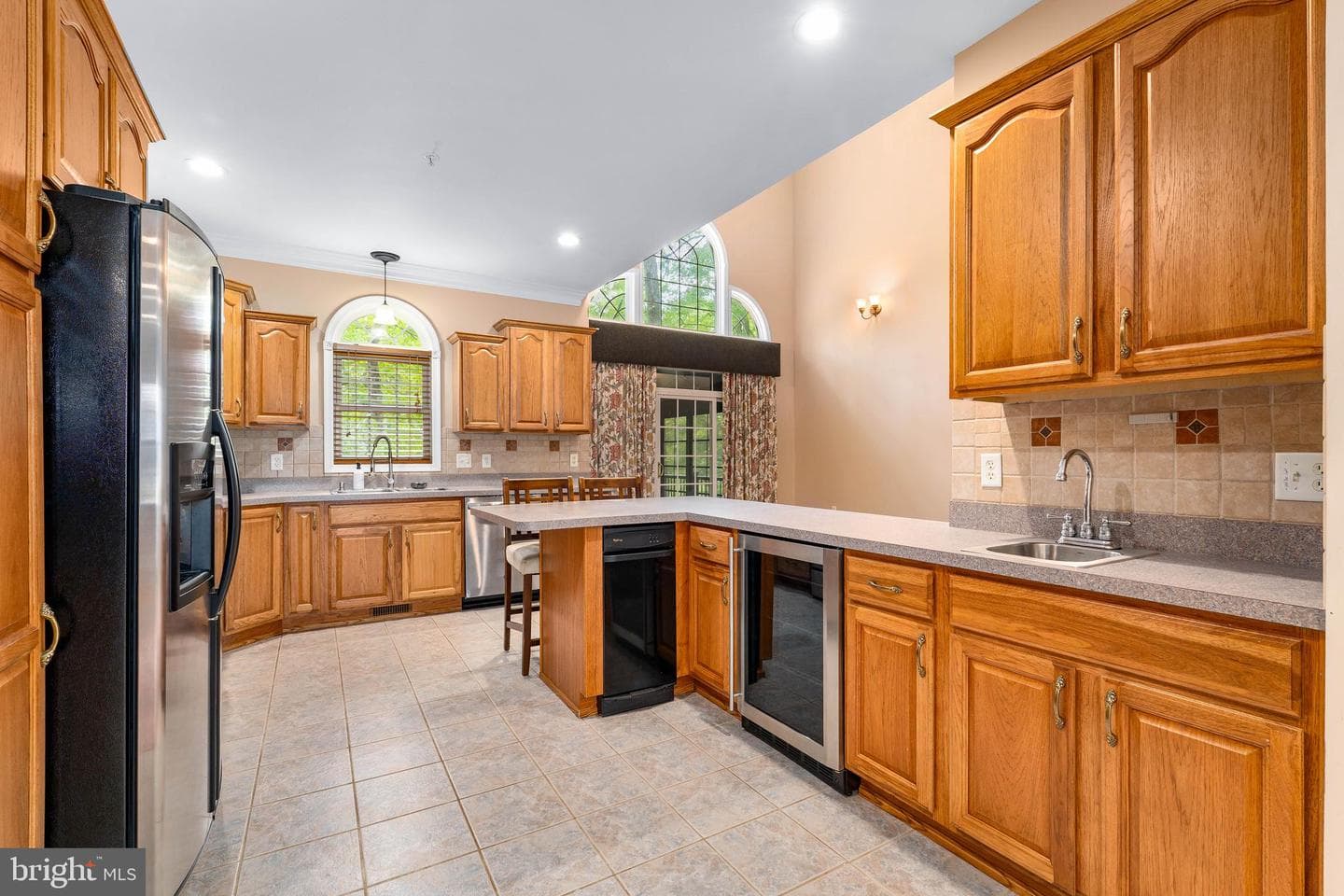 14 Guilford Court photo 6