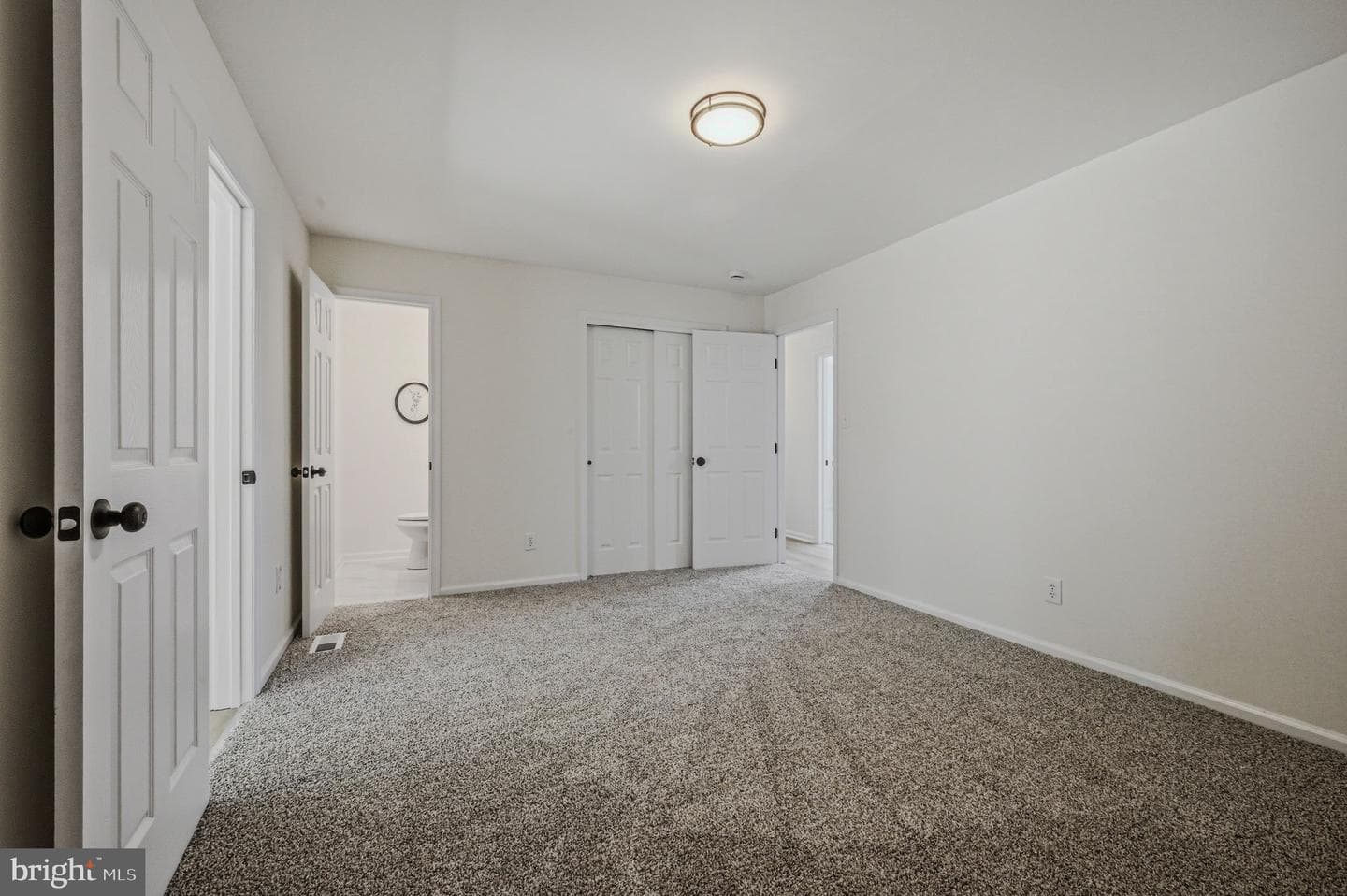 56 Mowbray Lane photo 23