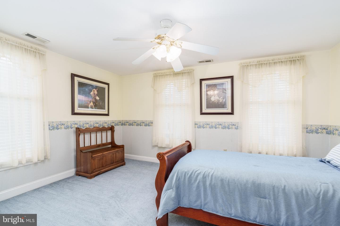 246 Biddle Street photo 30