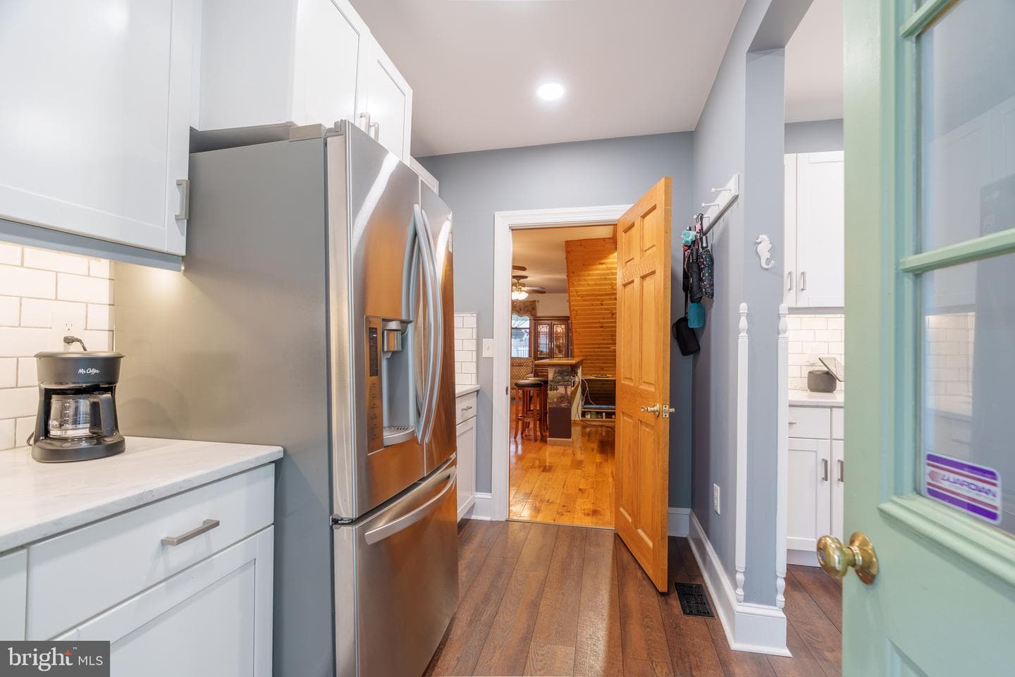 246 Biddle Street photo 4