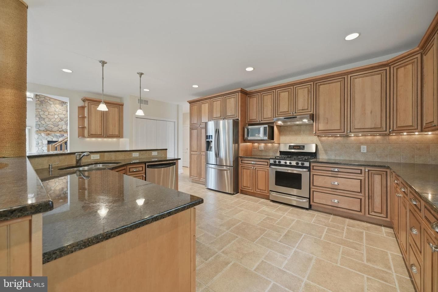 160 Cliffview Drive photo 58