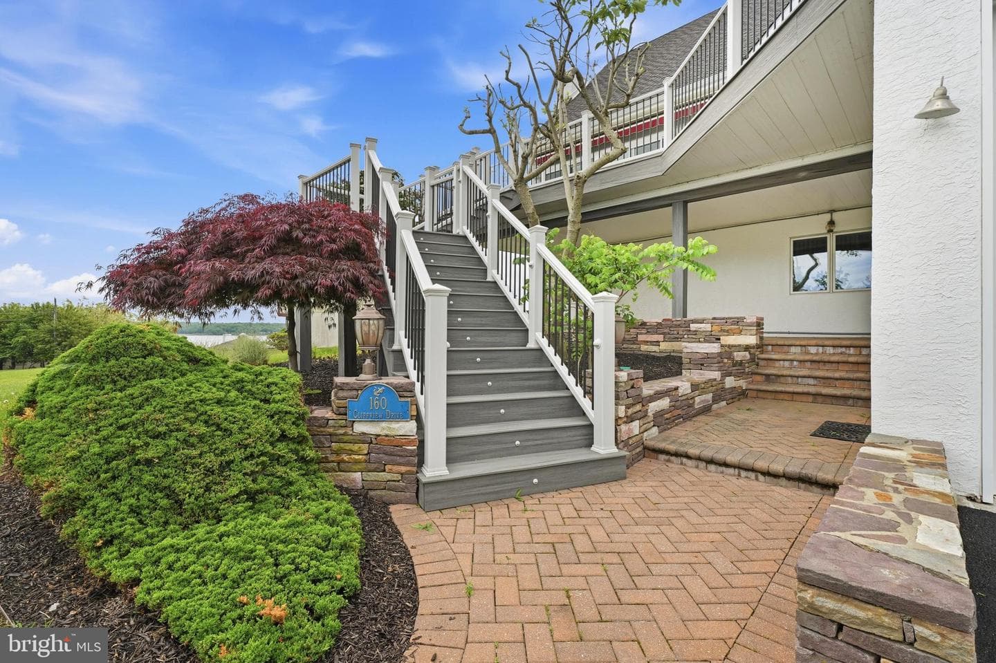 160 Cliffview Drive photo 86