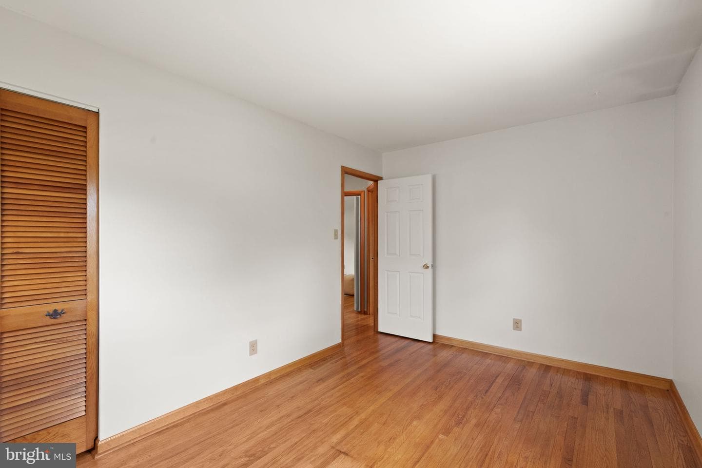 124 Bowling Lane photo 20
