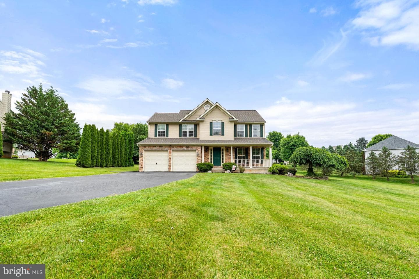 146 Manchester Drive photo 33