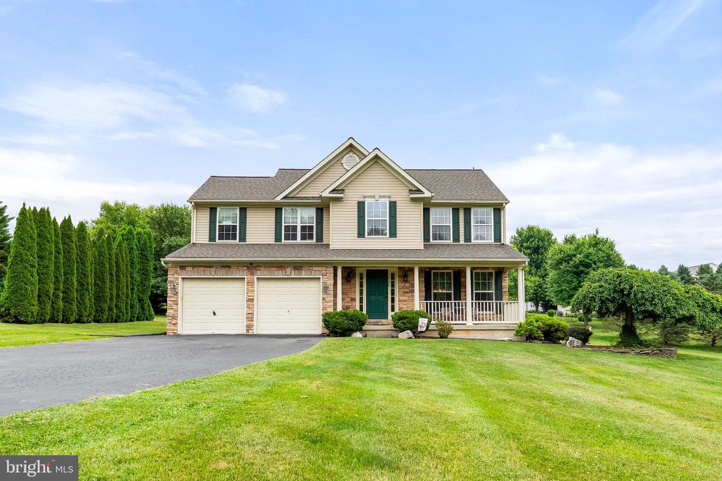 146 Manchester Drive photo 34