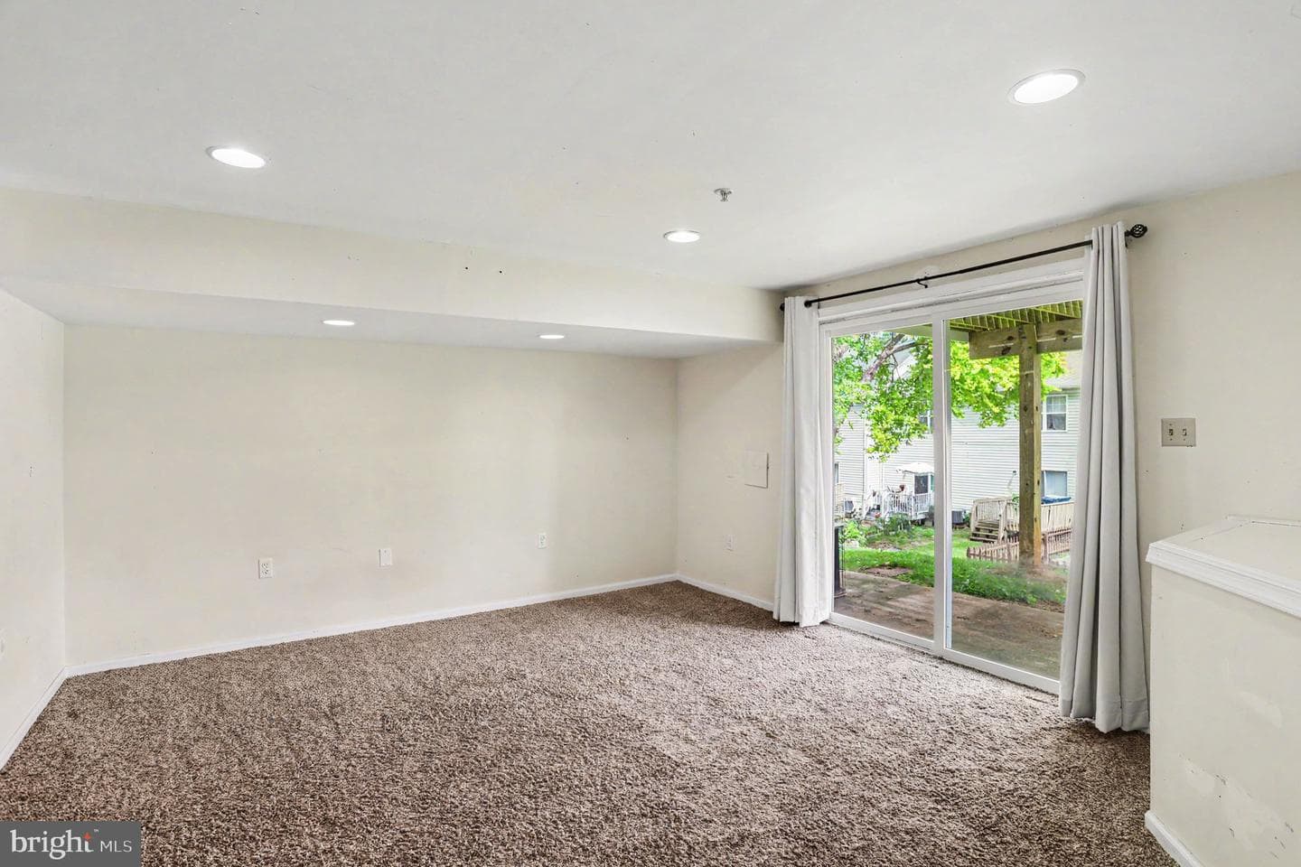122 Cherry Tree Lane photo 30