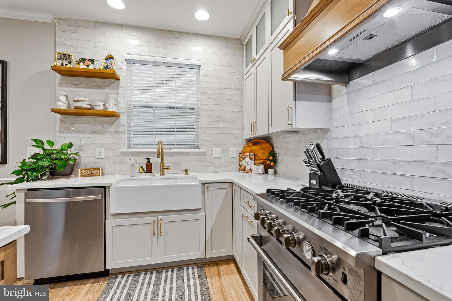 209 Stewart Road photo 14