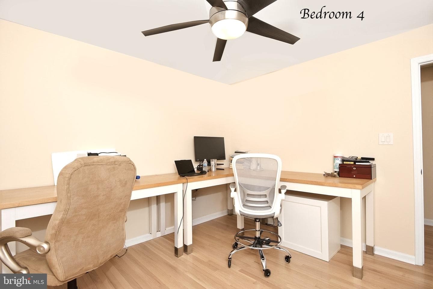 130 Carriage Lane photo 36