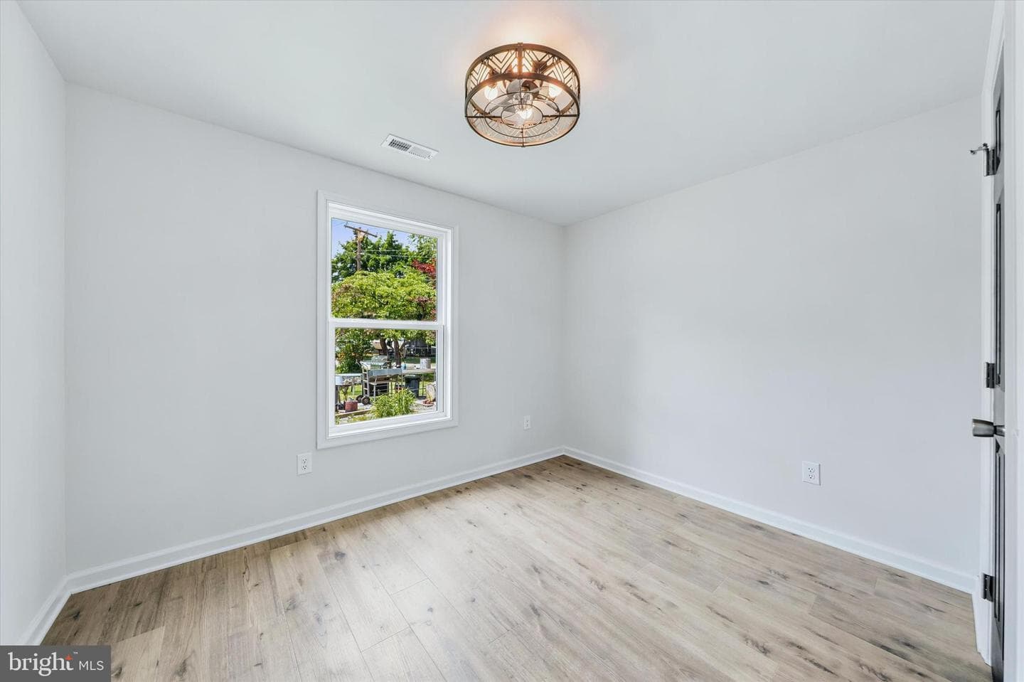 41 Beachview Avenue photo 25