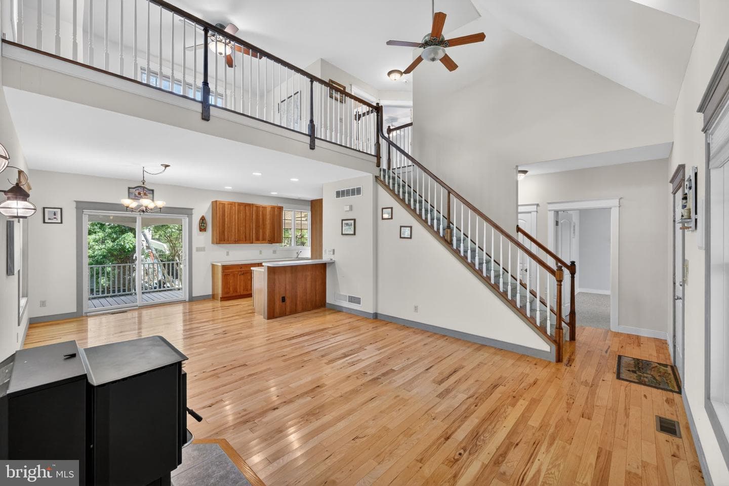 302 Cecil Avenue photo 5