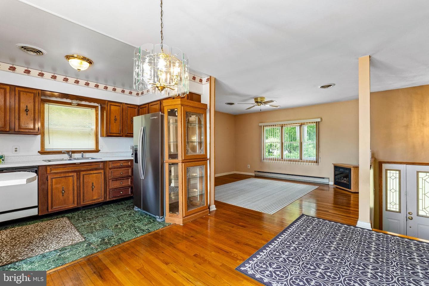 56 Woodlyn Road photo 15