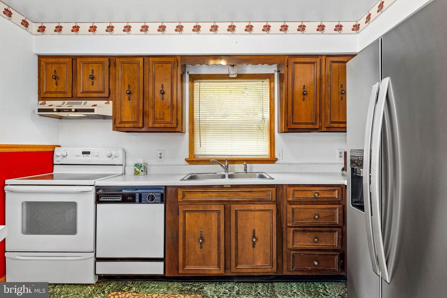 56 Woodlyn Road photo 17