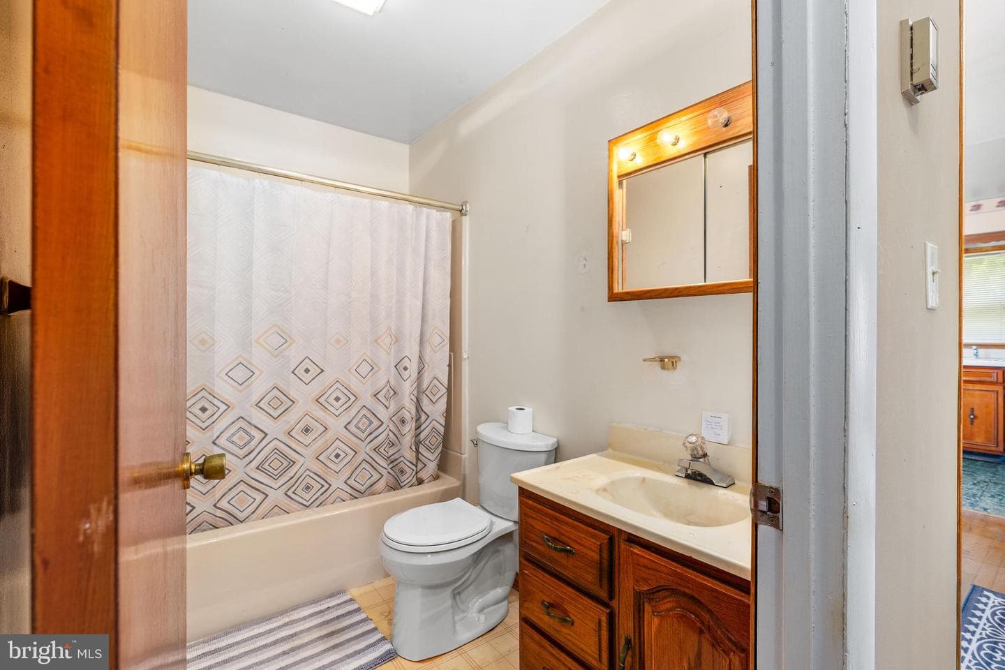 56 Woodlyn Road photo 21