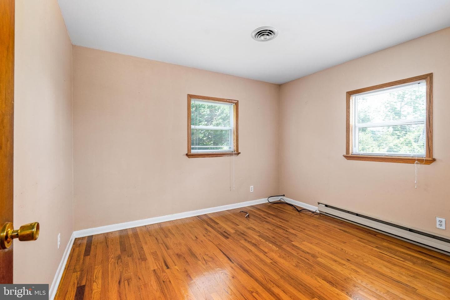 56 Woodlyn Road photo 22