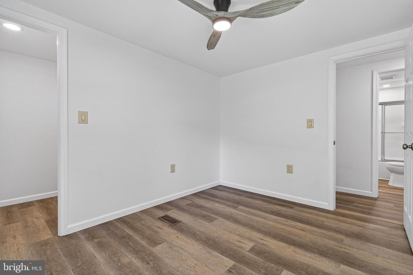 120 Long Beach Road photo 28