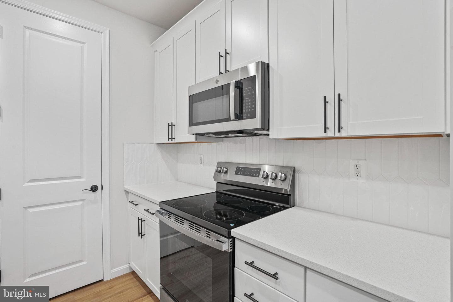 136 Catalpa Drive photo 13
