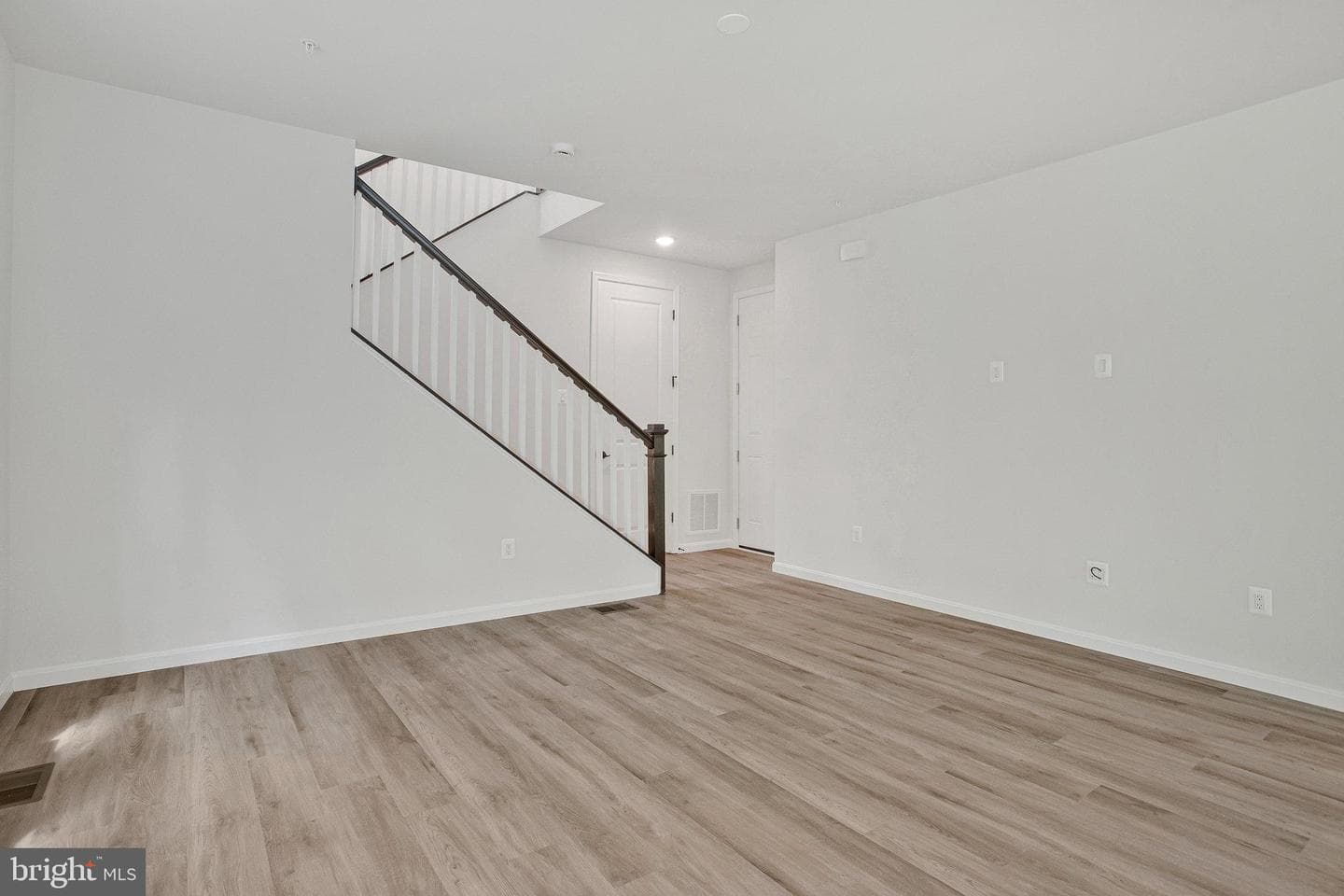 104 Catalpa Drive photo 16