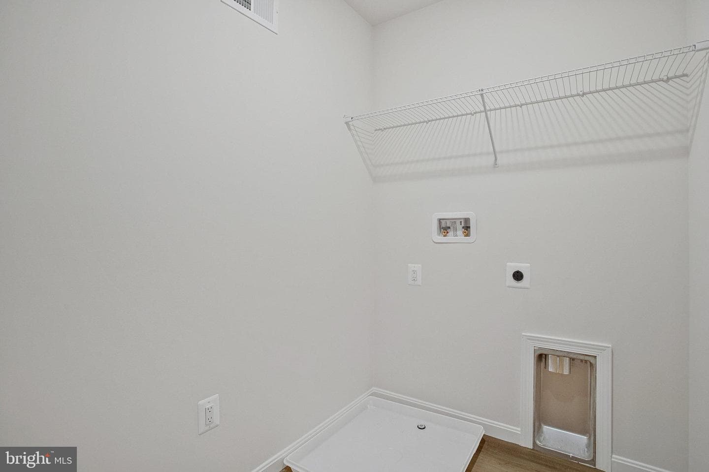 104 Catalpa Drive photo 27