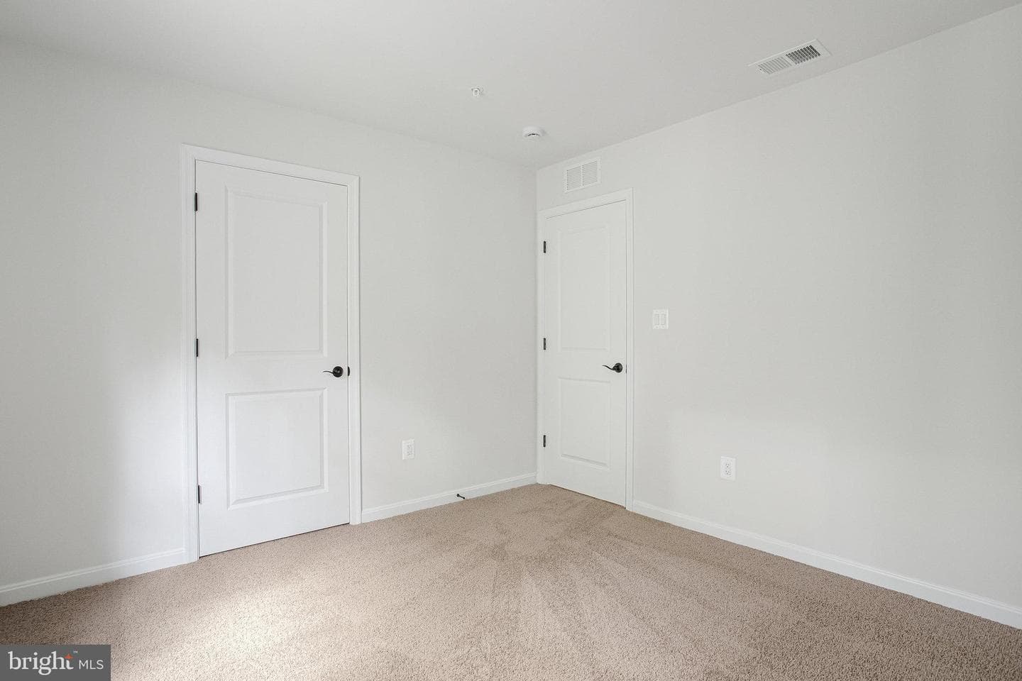 104 Catalpa Drive photo 34