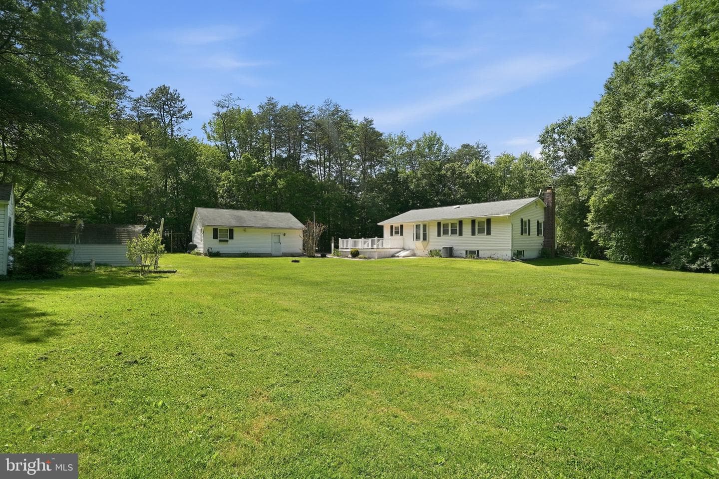 694 W Pulaski Highway photo 40