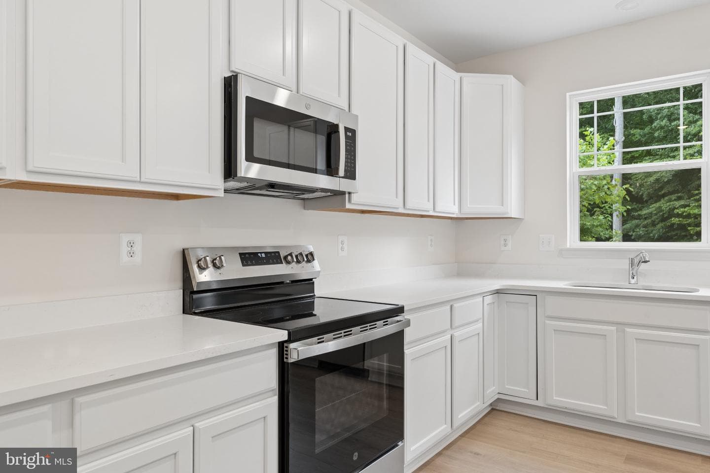 175 Fred Dr photo 10
