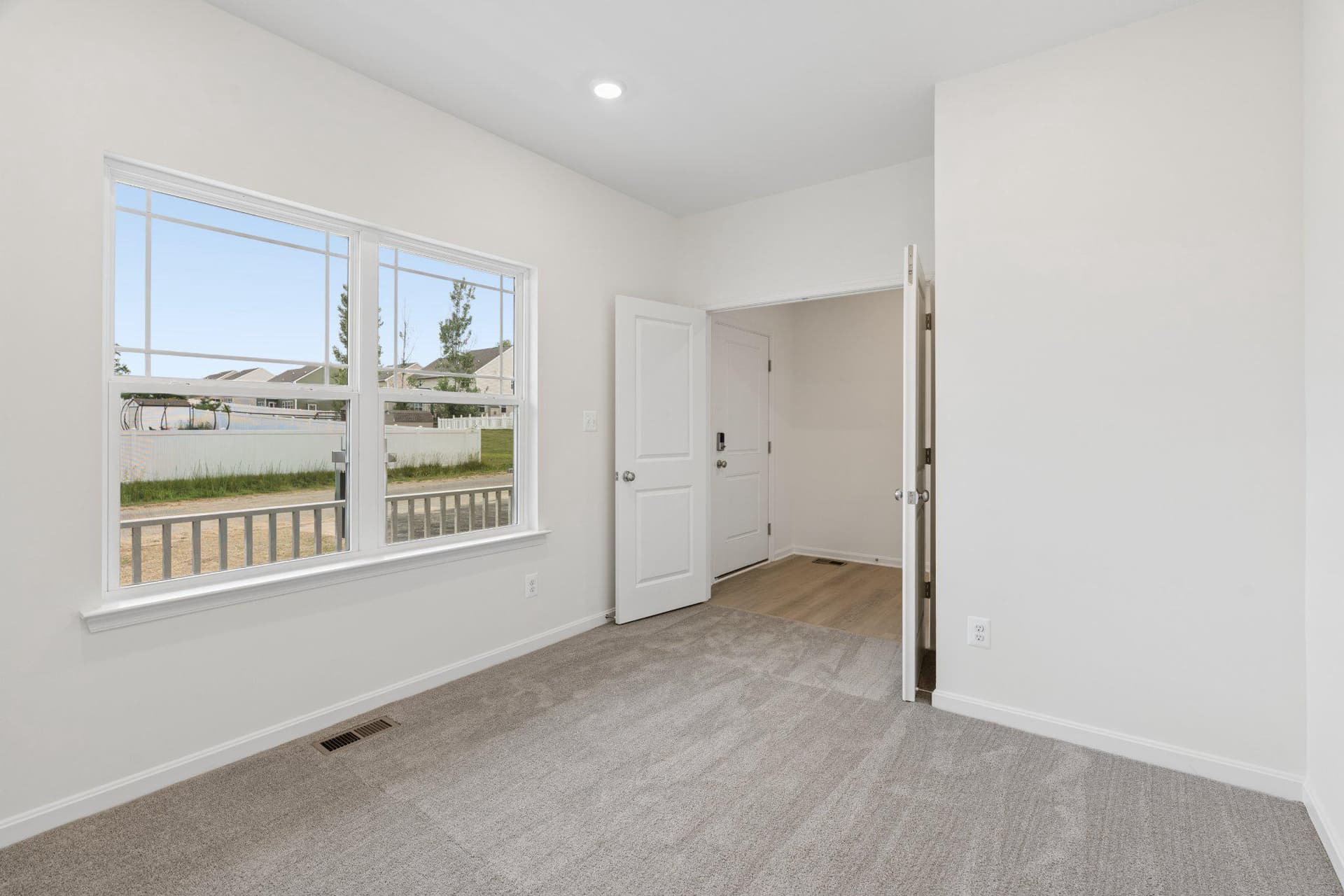 175 Fred Dr photo 6