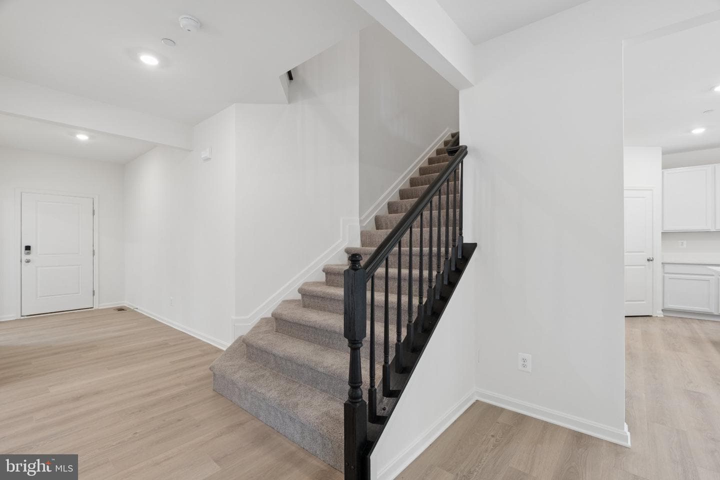 175 Fred Dr photo 8