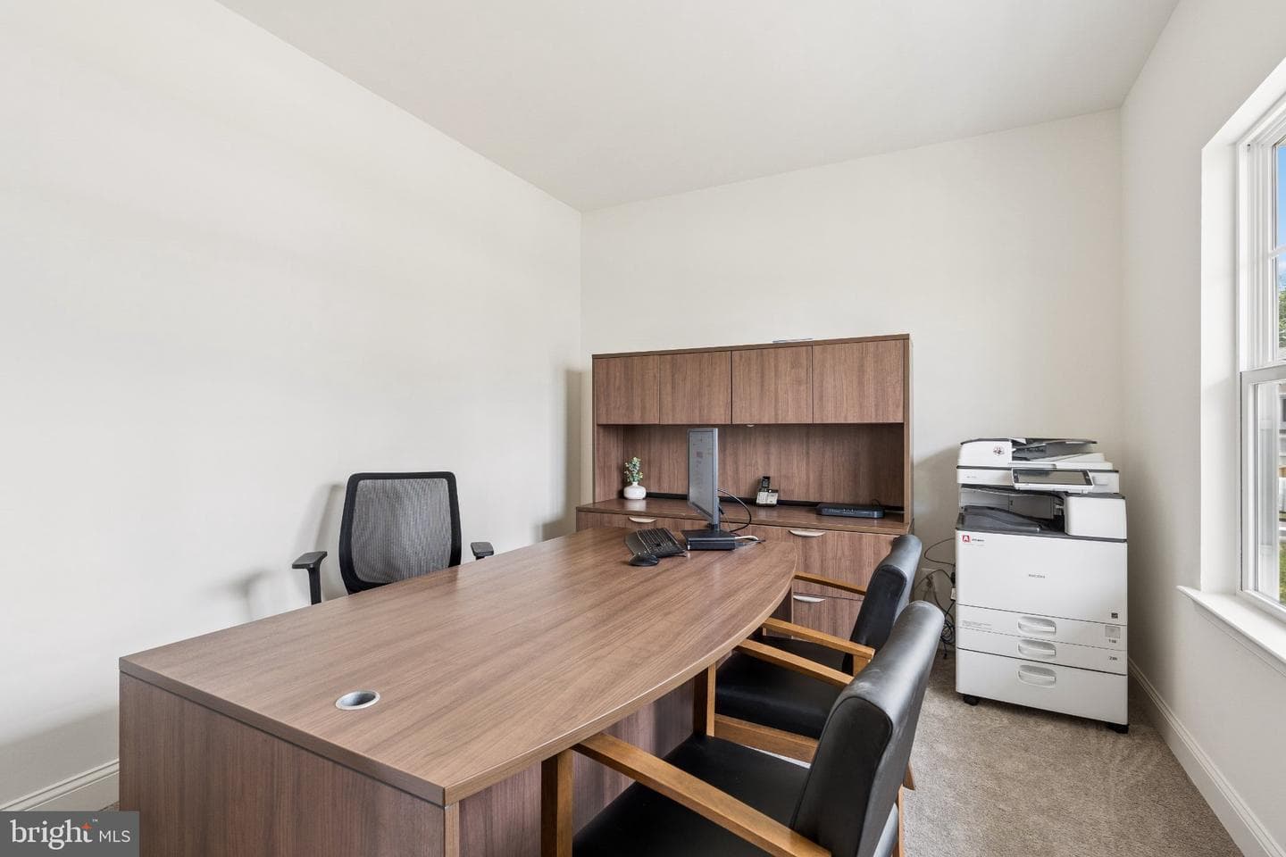 136 Fred Dr photo 5