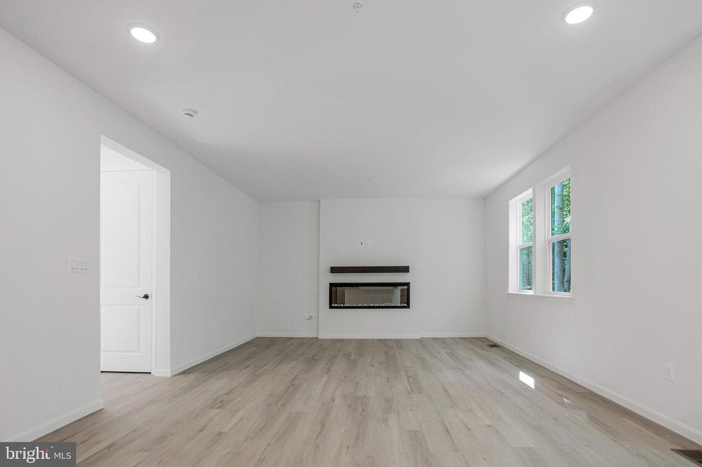 112 Catalpa Drive photo 10