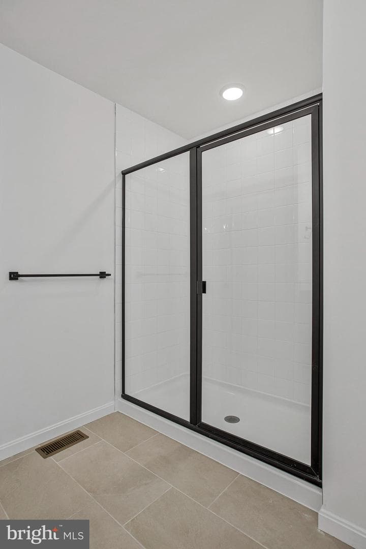 112 Catalpa Drive photo 35