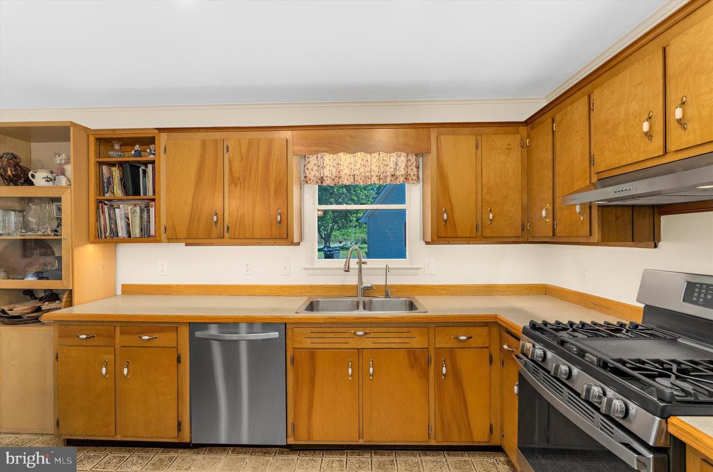 224 Tockwogh Drive photo 9
