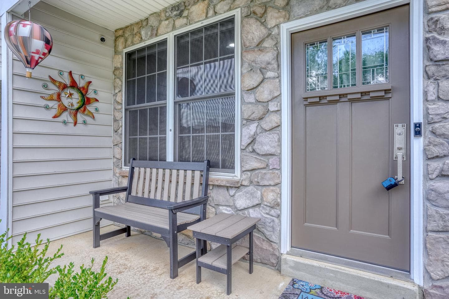 15 Guilford Court photo 3