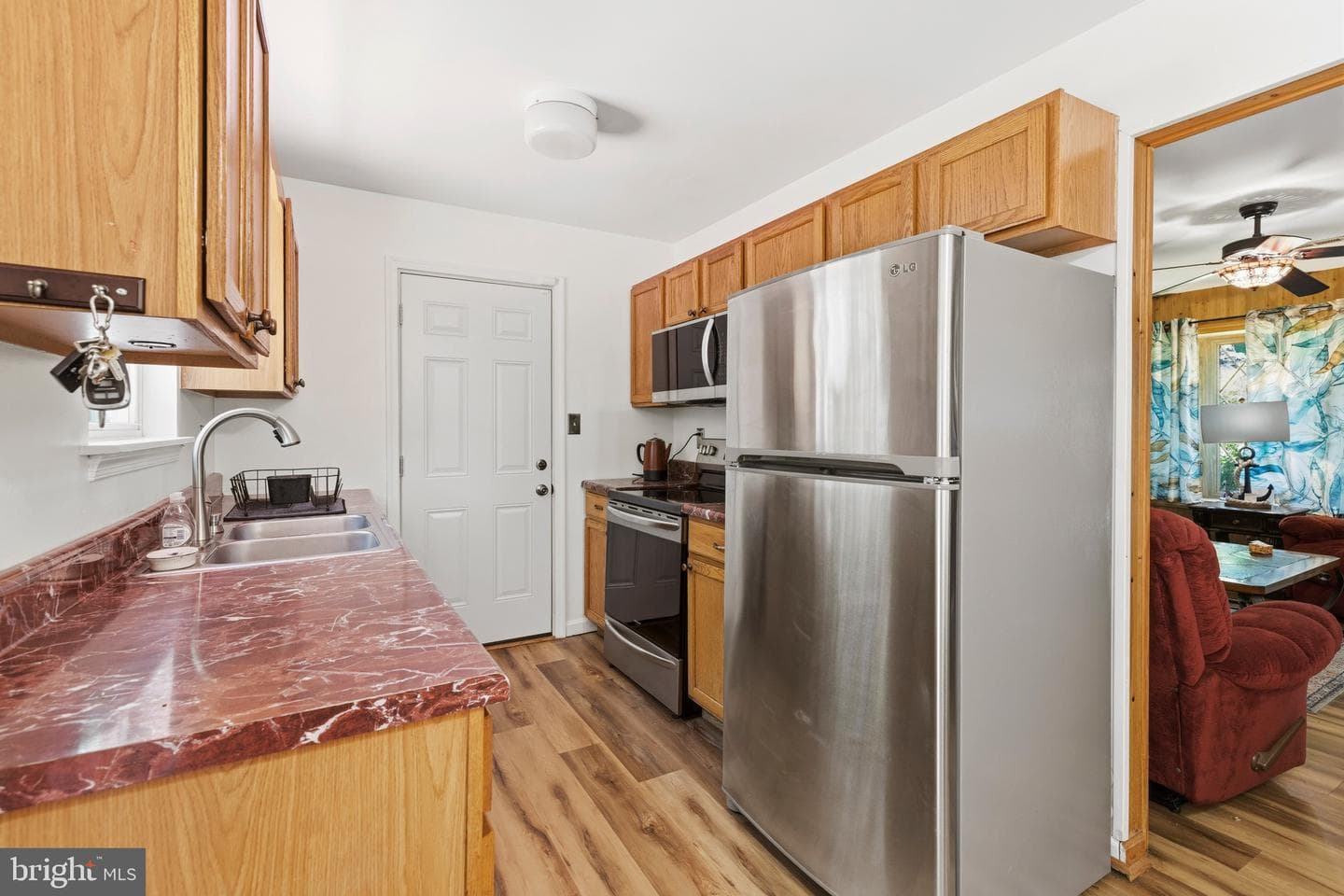37 Clearview Avenue photo 5