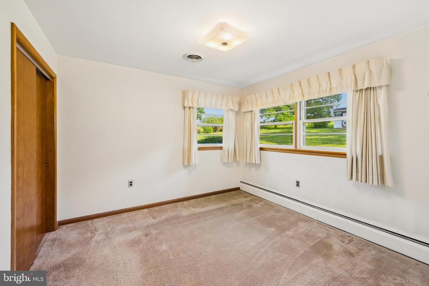 30 Coulter Lane photo 24