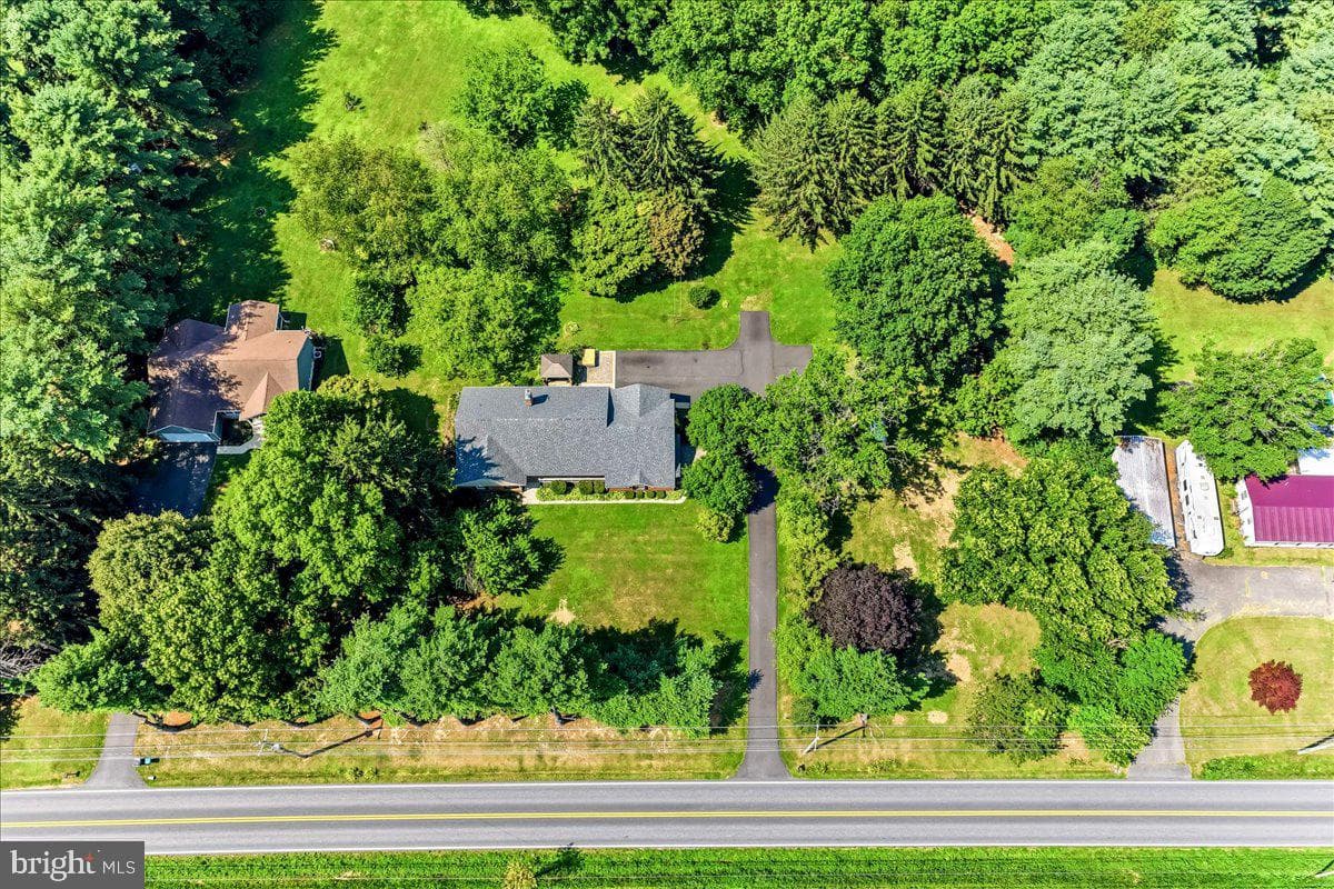 2765 Blue Ball Road photo 3