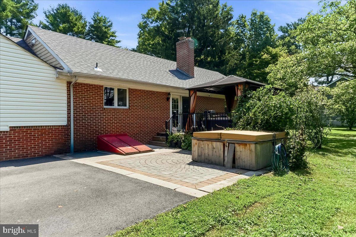 2765 Blue Ball Road photo 48
